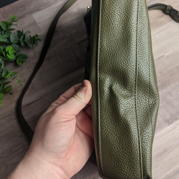 3/$15 a new day | Olive Crossbody Purse - Picture 5 of 8